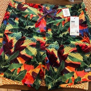 Saxx Betawave 17” Boardie Standard Fit Trunks Size 34. NWT. Never Worn.